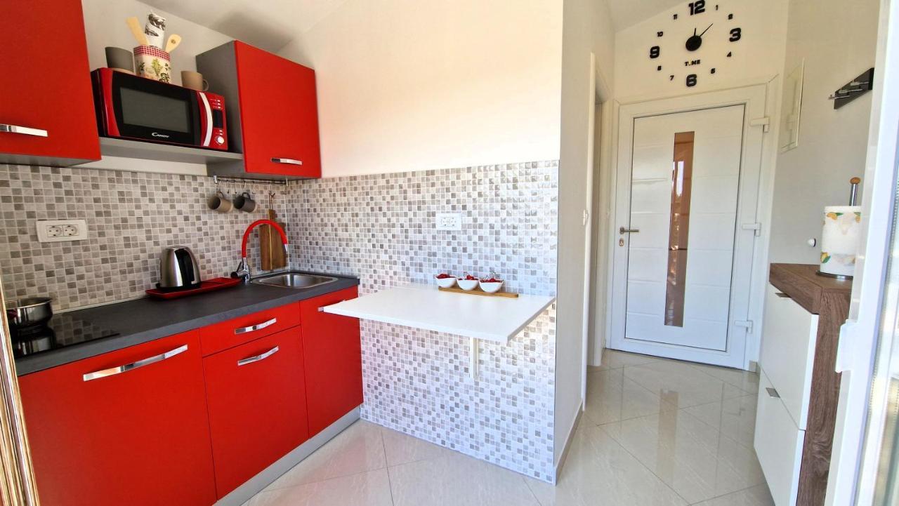 Apartments Pinezic Skrbcici Luaran gambar
