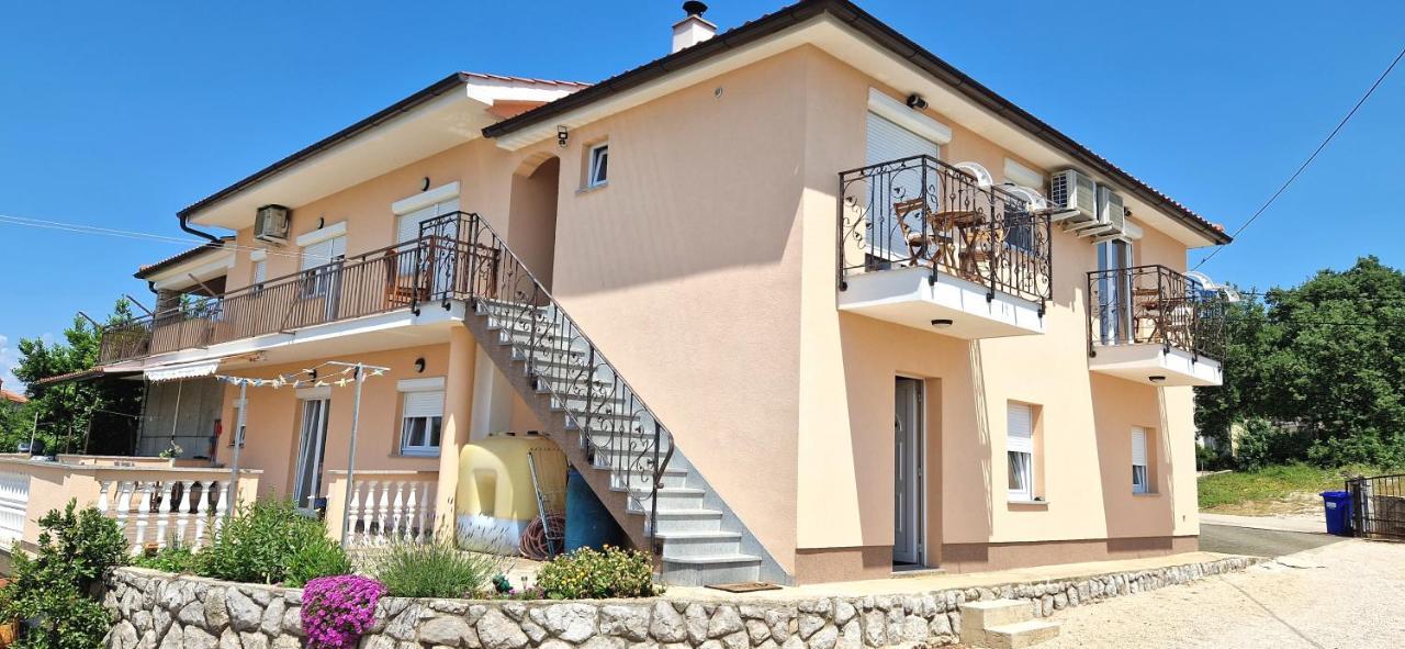 Apartments Pinezic Skrbcici Luaran gambar