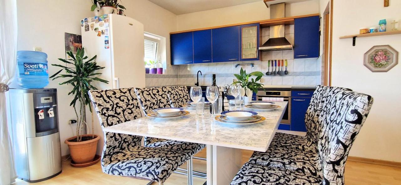 Apartments Pinezic Skrbcici Luaran gambar